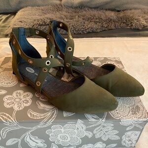 Dr Scholl's strappy sandals faux suede olive green 7.5